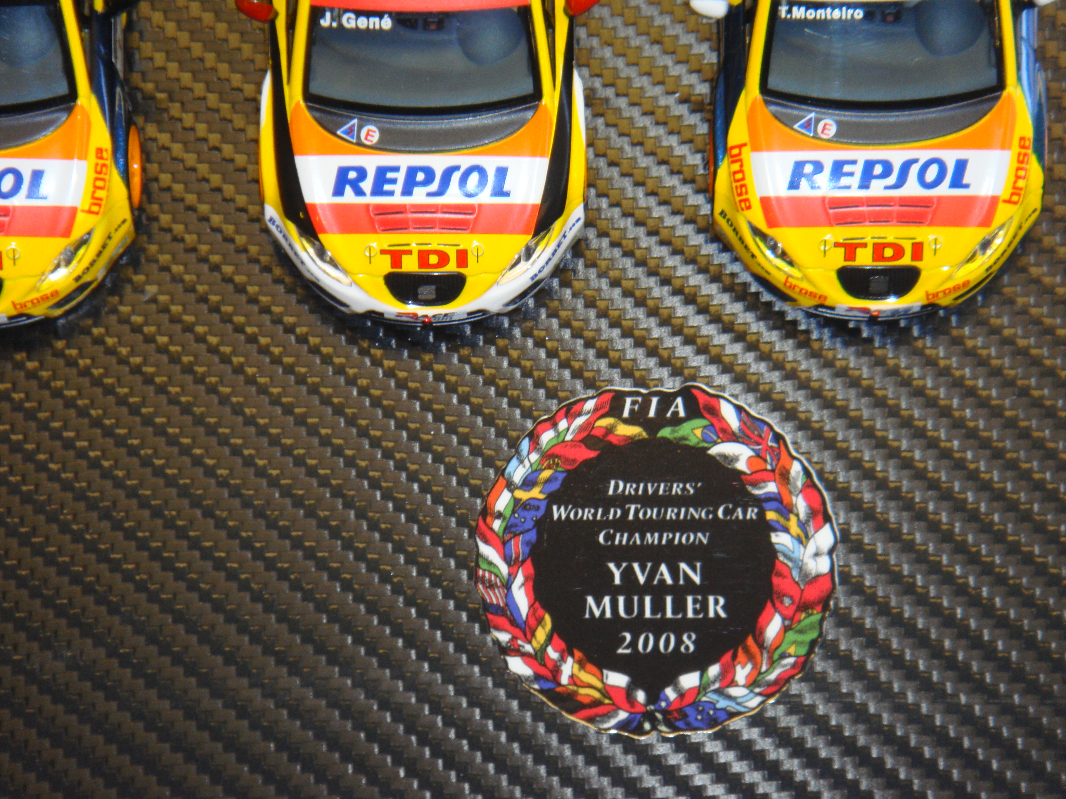 VITRINA SEAT SPORT WTCC 2008 / YVAN MULLER, GABRIELE TARQUINI, RICKARD RYDELL, JORDI GENE, TIAGO MONTEIRO 8