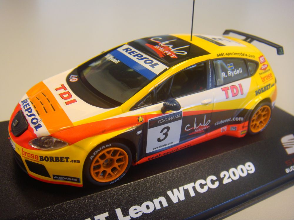 SEAT LEON TDI WTCC 2009 / IXO FISCHER / RICKARD RYDELL