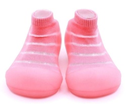 Attipas See through pink calzado respetuoso para gateo y primeros pasos rosa intenso tejido Aqua-X de secado rapido
