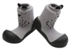 Attipas calzado respetuoso para gateo y primeros pasos ideal para guarderias color gris y negro muy comodos - Ítem3