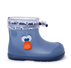 Botas de agua niño barefoot Igor modelo Mendi pato color azul marino con patito en el lateral caña baja con cuello ajustable katiuskas Igor muy comodas y flexibles calzado respetuoso fabricado en España