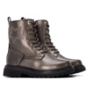 Botas niña Xti color bronce con estrella de tachuelas en el lateral con certificado vegano y cierre de cremallera lateral y cordones suela de goma antideslizante tecnologia comfort tech y memory foam pro de Xti the urban brand muy comodas y trending - Ítem4