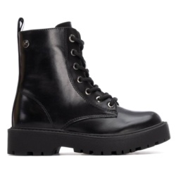 Botas niña Xti color negro botines de la marca Xti kids con cierre de cremallera lateral y cordones con certificado vegano y tecnologia confort tech y memory foam pro ideales para este invierno muy comodas y trending