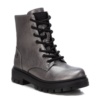 Botas niña Xti color plomo con certificado vegano con cierre de cremallera lateral y cordones suela de goma antideslizante tecnologia comfort tech y memory foam pro de Xti the urban brand muy comodas y trending - Ítem1
