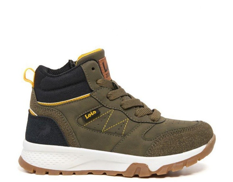 Botas niño Lois color verde kaki negro y amarillo botas treking montaña de la marca Lois con cierre de cremallera lateral y cordones zapatillas tipo bota urban para combinar con cualquier look muy comodas