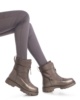 Botin niña y mujer de la marca Xti en textil color bronce con cierre de cremallera delantera forro aterciopelado interior que la hace muy calida botas Xti the urban brand con certificado vegano muy comodas con tecnologia Comfort Tech y Memory Foam - Ítem1