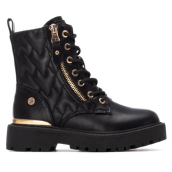 Botines niña Xti color negro con adornos oro espejo y lateral acolchado con certificado vegano con cierre de cremallera lateral y cordones y otra cremallera de adorno tecnologia comfort tech y memory foam pro de Xti the urban brand muy comodas