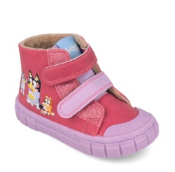 Botines niña barefoot marca Garvalin color fucsia y malva de la franquicoa Bluey y Bingo puntera reforzada y cierre de doble tira adherente calzado respetuoso de Garvalin botitas muy comodas y calentitas con forro interior muy calido made in Spain