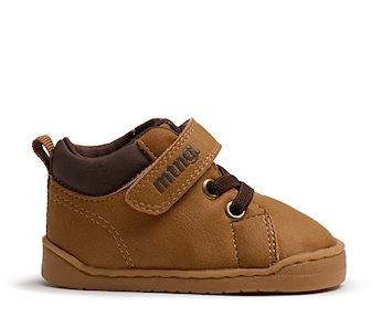 Botines niño Mustang free barefoot color Story camel y marron zapatos respetuosos de Mustang con cierre de tira adherente y elasticos botitas muy comodas flexibles y ligeras con certificado vegano avaladas por el Dr Juanjo Lopez by Mustang