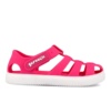 Cangrejeras niña barefoot de la marca Garvalin modelo Jellys color fucsia sandalias respetuosas de Garvalin para playa o piscina con cierre de tira adherente ideales para este verano muy comodas y flexibles - Ítem2