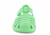 Cangrejeras niño Batilas modelo barefoot color verde salvia las sandalias respetuosas de Batilas unisex ideales para playa o piscina con cierre de tira adherente para un perfecto ajuste muy comodas y flexibles ideales para este verano - Ítem2