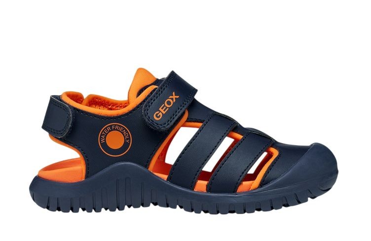 Cangrejeras niño Geox J S Fusbetto Pro color azul navy y naranja sandalias mojables water friendly para playa piscina y cualquier uso de la marca Geox respira muy comodas y ligeras con cierre de doble tira adherente para un perfecto ajuste