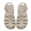 Cangrejeras niño barefoot de la marca Hello Bland modelo Simba color hueso las sandalias respetuosas de Hello Bland mas buscadas unisex made in Spain para playa o piscina con cierre de tira adherente ideales este verano muy trending - Ítem2