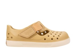 Cangrejeras niño barefoot de la marca Igor modelo Malibu color amarillo dijon las cangrejeras respetuosas de Igor made in Spain para playa o piscina con cierre de tira adherente muy trending y muy ligeras ideales para este verano