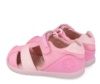 Sandalias niña Biomecanics barefoot color rosa brillo cangrejeras Biomecanics con cierre de tira adherente y puntera reforzada calzado respetuoso de Biomecanics muy comodo y flexible avalado por el IBV muy trending este verano - Ítem4
