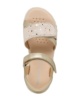 Sandalias niña Geox respira modelo Haiti color oro de piel con cierre de doble tira alherente sandalias de la marca Geox con plantilla de piel y tecnologia Geox respira muy comodas elegantes y fresquitas para vestir este verano - Ítem4