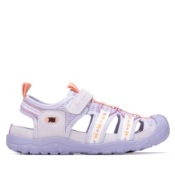 Sandalias niña Xti color lila y naranja cangrejeras de la marca Xti Urban Brand para trekking playa o piscina con certificado vegano muy cómodas con cierre de tira adherente y elasticos y tecnologia comfort tech y memory foam pro