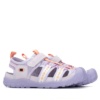 Sandalias niña Xti color lila y naranja cangrejeras de la marca Xti Urban Brand para trekking playa o piscina con certificado vegano muy cómodas con cierre de tira adherente y elasticos y tecnologia comfort tech y memory foam pro - Ítem3