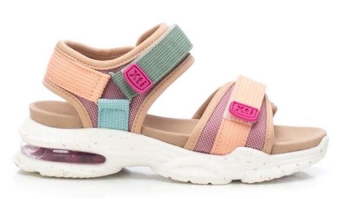 Sandalias niña Xti the urban brand textil de color coral fucsia azul y nude y suela blanc0 muy ligeras con cierre de doble tira adherente para un perfecto ajuste comfort tech con memory foam pro con certificado vegano