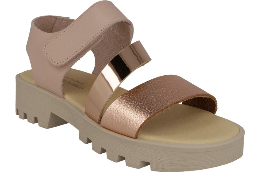 Sandalias niña de la marca Andanines color maresella nude con tira efecto espejo con cierre de tira adherente muy cómodas y con un poco de plataforma sandalias Andanines fabricadas en piel trending este verano y made in Spain