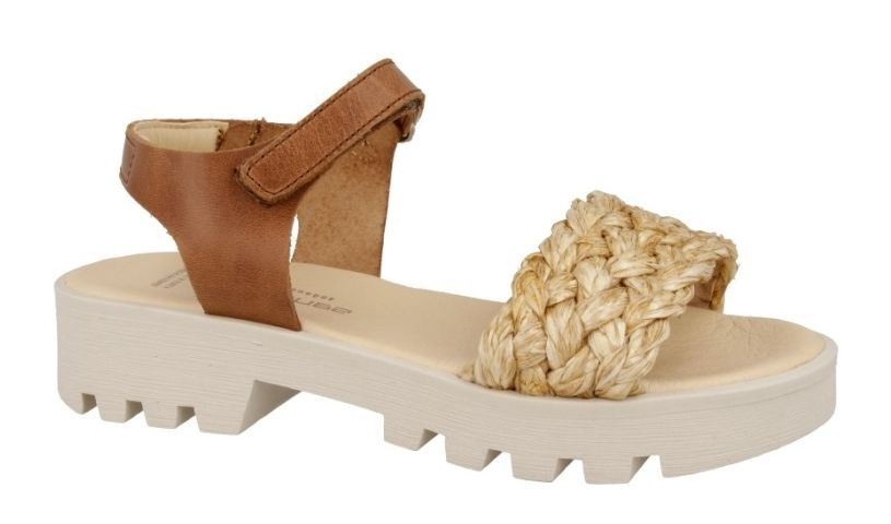 Sandalias niña de la marca Andanines vaquetilla sport color marron safron azafran con cierre de velcro muy cómodas y con un poco de plataforma made in Spain