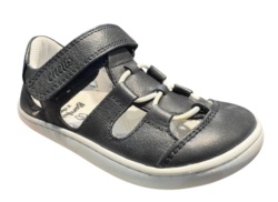 Sandalias niño Chetto barefoot color azul marino y suela blanca cangrejeras de piel calzado respetuoso cero drop y puntera ancha de la marca Chetto muy comodas y flexibles con cierre de tira adherente y elasticos