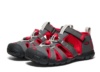Sandalias niño Keen Seacamp Il CNX youth magnet red carpet color gris y rojo cangrejeras de la marca Keen para trekking playa o piscina mojables y lavables muy cómodas con cierre de tira adherente y elasticos muy trending y top - Ítem2