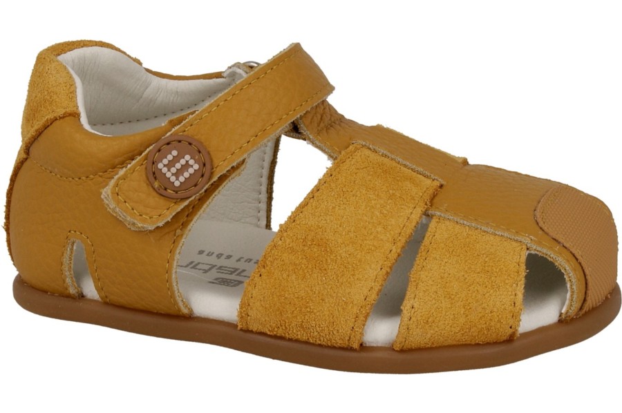 Sandalias niño barefoot de la marca Andanines modelo stella de piel dijon color mostaza cangrejeras de piel fabricadas en España calzado respetuoso con cierre de tira adherente cero drop muy comodas y flexibles made in Spain