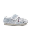 Zapatillas de casa Zapy color gris perla con con ovejita pantuflas Zapy cerradas por detras y cierre de tira adherente para un perfecto ajuste muy comodas y calentitas para este invierno y fabricadas en España por Zapy - Ítem1