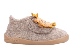 Zapatillas de casa niño Igor barefoot modelo Homie Leon color taupe calzado respetuoso de Igor con cierre de tira adherente muy comodas
