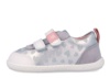 Zapatillas niña Garvalin barefoot color plata y blanc0 con estampado de corazones cierre de doble tira adherente para un perfecto ajuste deportivos de calzado respetuoso de Garvalin muy comodos y flexibles y plantilla antibacteriana - Ítem4