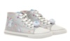 Zapatillas niña Mustang Free barefoot color Glist silver plata con estampado de unicornios y luces en los cordones con boton on off deportivos tipo bota de Mustang calzado respetuoso muy comodas y flexibles con cierre de cremallera lateral by Mustang - Ítem2