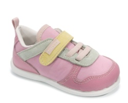 Zapatillas niña Zapy modelo Ciruela color rosa chicle savia y amarillo calzado barefoot con cierre de tira adherente y elasticos calzado respetuoso Zapyflex natural steps made in Spain muy comodas y flexibles by Zapy