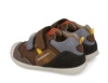 Zapatillas niño Biomecanics urban color chocolate azul y rojo de piel nobuck zapatos respetuosos con el crecimiento natural del pie para gateo y primeros pasos con cierre de doble tira adherente by Biomecanics y avalados por el IBV - Ítem4