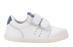 Zapatillas niño Igor barefoot color balanco y azul calzado respetuoso de piel de la marca Igor muy comodas y flexibles con puntera reforzada y cierre de doble tira adherente made in Spain