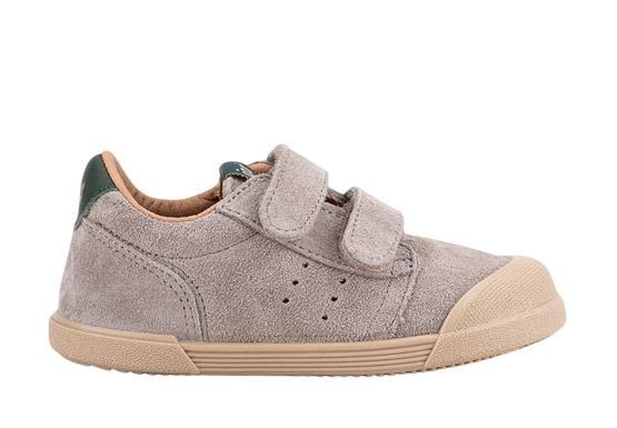 Zapatillas niño Igor barefoot color suede topo marron y verde calzado respetuoso de piel tenis de la marca Igor muy comodas y flexibles con puntera reforzada y cierre de doble tira adherente made in Spain