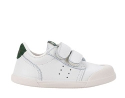 Zapatillas niño Igor escolares barefoot color blanc0 y verde musgo calzado respetuoso de piel de la marca Igor colegiales muy comodas y flexibles con puntera reforzada y cierre de doble tira adherente made in Spain