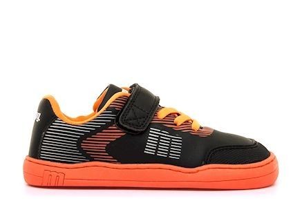 Zapatillas niño Mustang deportivos barefoot color action pu black negro y naranja calzado respetuoso de Mustang con cierre de tira adherente y elasticos muy comodos y flexibles Mustang free con certificado vegano