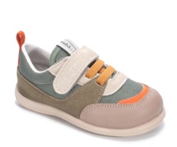 Zapatillas niño Zapy modelo Cannes color piedra kaki y naranja calzado barefoot con cierre de tira adherente y elasticos calzado respetuoso Zapyflex natural steps made in Spain deportivos muy comodas y flexibles sneakers barefoot con la calidad Zapy