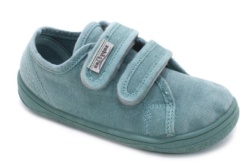 Zapatillas niño Zapy modelo Poniente color verde savia calzado respetuoso barefoot muy comodas y super flexibles lonetas Zapyflex unisex con cierre de doble tira adherente made in Spain