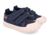 Zapatillas niño barefoot de la marca Garvalin con puntera reforzada y cierre de doble tira adherente para un perfecto ajuste lonetas Garvalin de calzado respetuoso en color azul marino muy comodas y flexibles - Ítem2