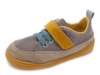 Zapatillas niño barefoot de la marca Zapy modelo Lebeche Brucher color piedra arena y amarillo sneakers Zapyflex calzado respetuoso fabricado en España con cierre de tira adherente y elasticos muy comodas y flexibles - Ítem1