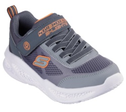 Zapatillas niño de la marca Skechers modelo Krendox color gris y naranja y suela blanca con luces que se iluminan cierre de tira adherente y elasticos ligeras y muy comodas