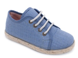 Zapatos de comunion niño de la marca Zapy brucher color azul jeans con yute alpargatas de ceremonia con cierre de cordones muy comodas Made in Spain