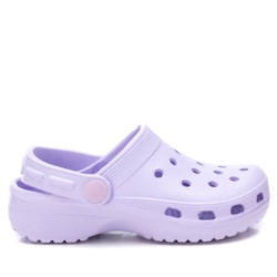 Zuecos niña de la marca Xti color lila sandalias tipo zueco Xti muy ligeras y comodas para playa y piscina suela comfort tech con memory foam pro y con certificado vegano