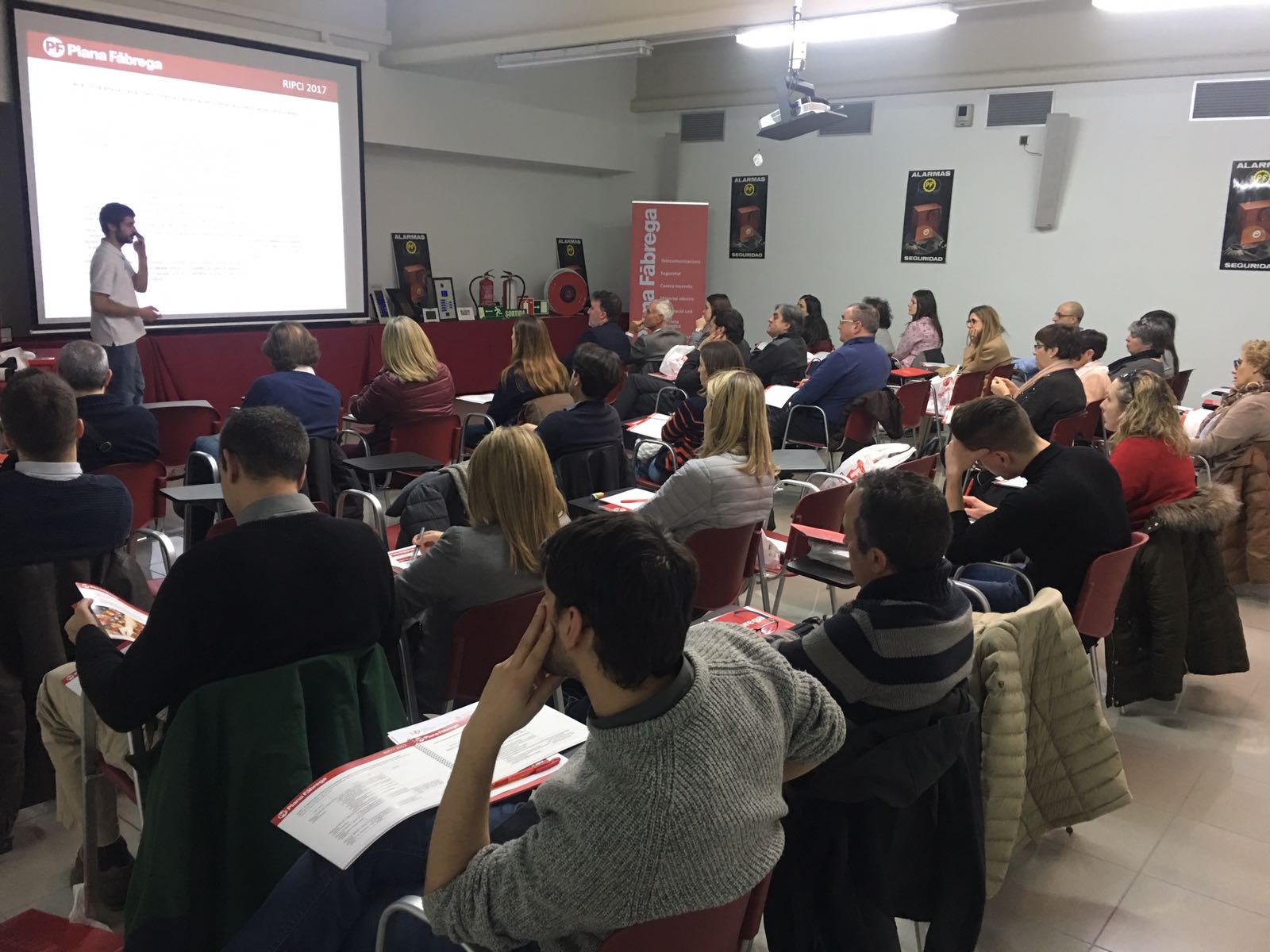Seminario para el colegio de administradores de fincas de Tarragona sobre la nueva normativa Ripci