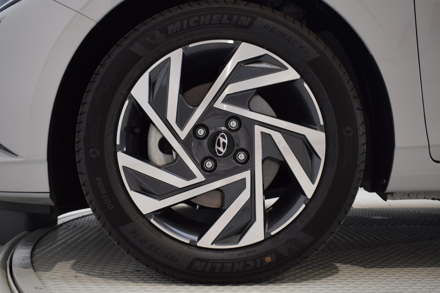 PEUGEOT 3008 GT Line 1.2 TURBO 96KW (130CV) GT LINE S&S - Ítem9