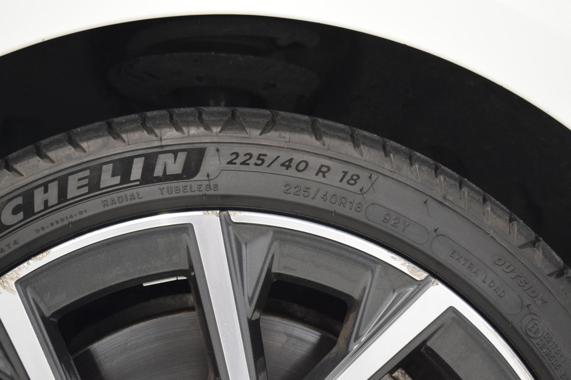 SERIE 1 128 Ti 265 cv automático. - Ítem32