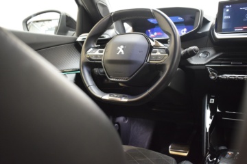 PEUGEOT 2008 GT PACK BlueHDI 130 S&S EAT8 - Ítem24