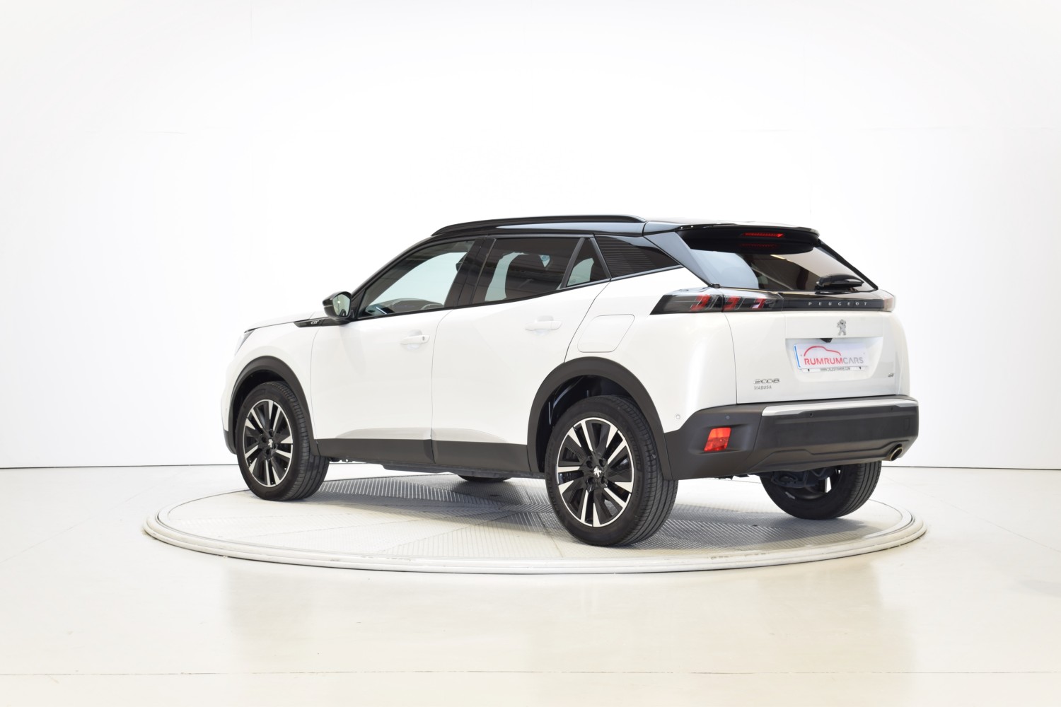 PEUGEOT 2008 GT PACK BlueHDI 130 S&S EAT8 - Ítem2